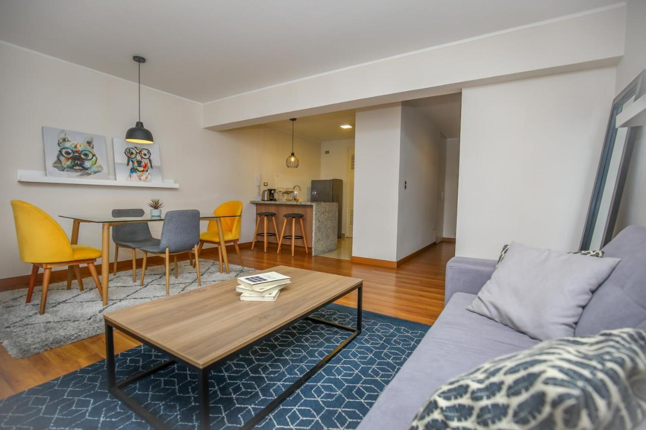 Trendy Host Canvas, Miraflores