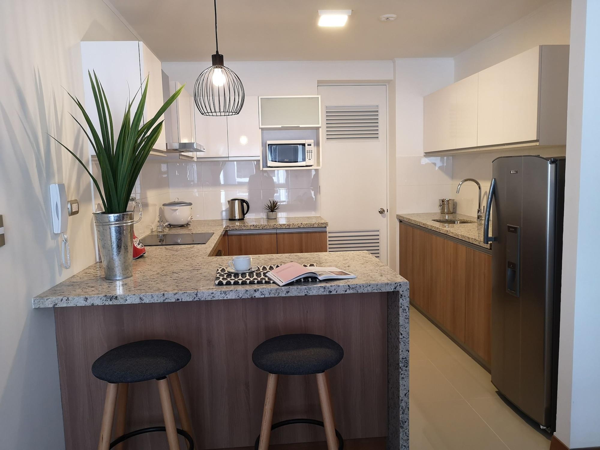 Trendy Host Canvas, Miraflores Lima