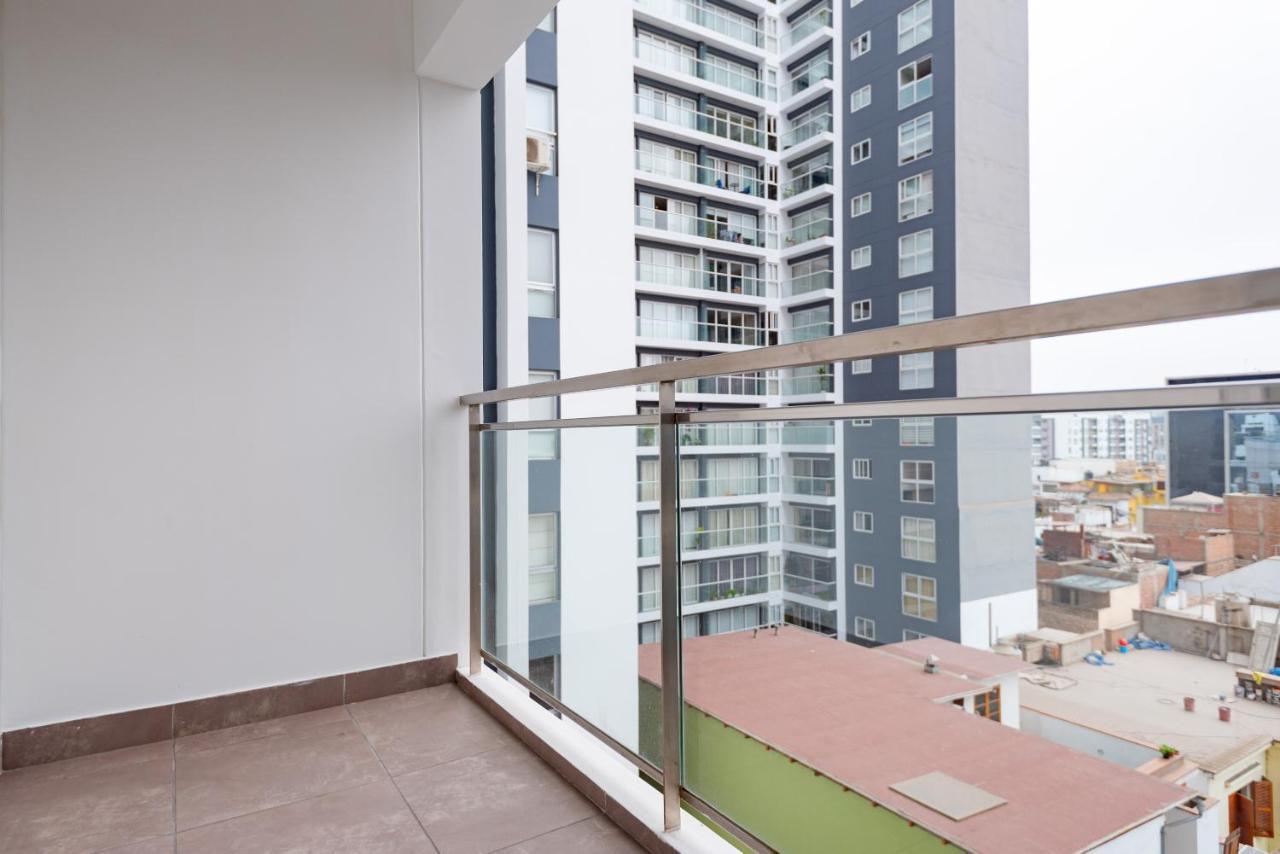 Trendy Host Canvas, Miraflores *
