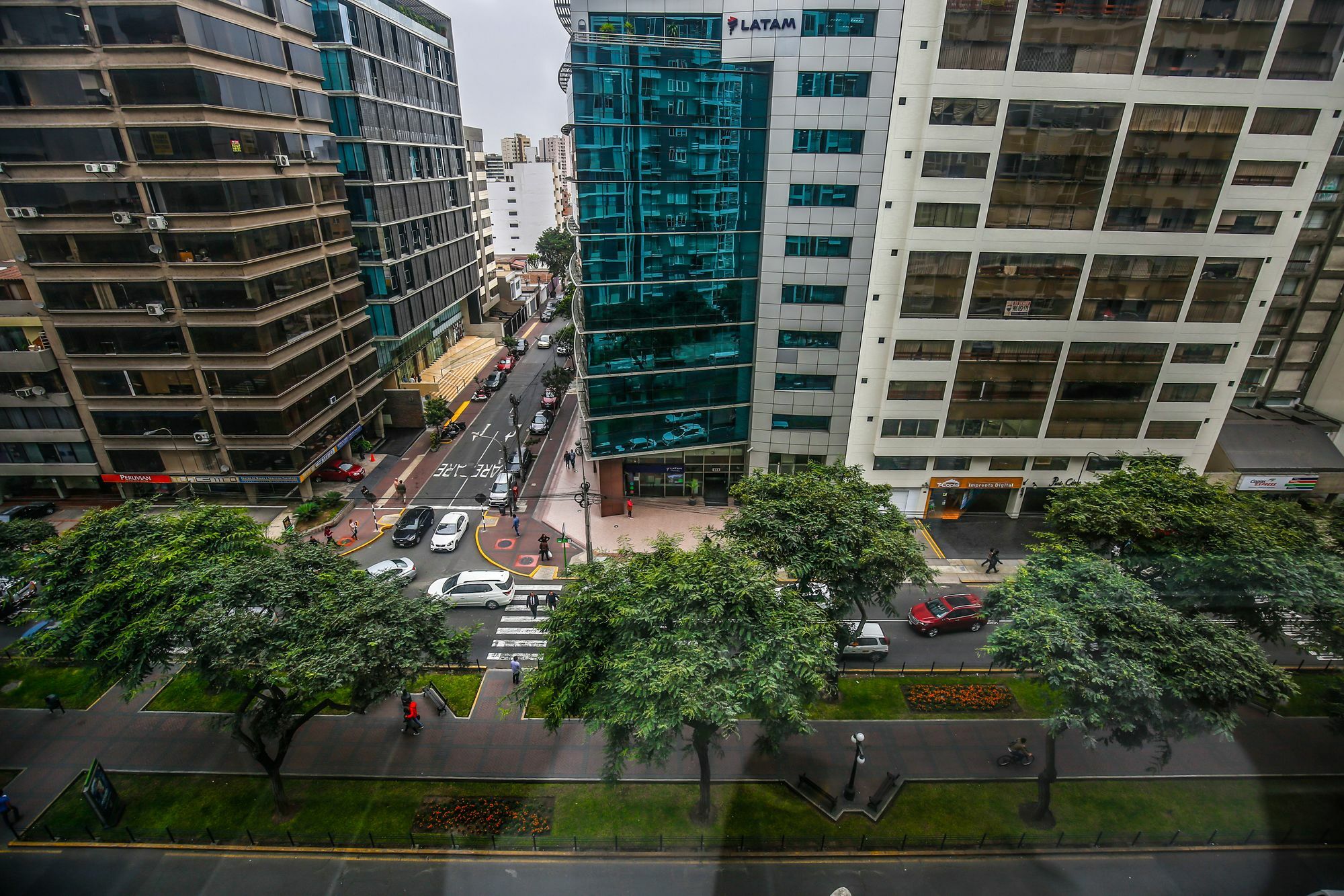 Trendy Host Canvas, Miraflores Lima